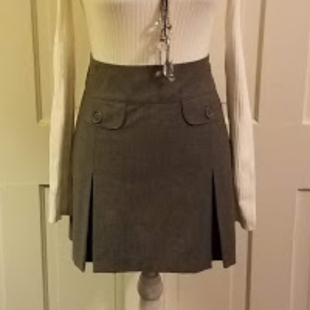 Old Navy Pleated Skirt Gray, Size 8